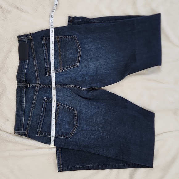 Lucky Brand Denim Jeans Dark Wash 221 Straight | Men's Size 34 x 32 - Picture 5 of 10
